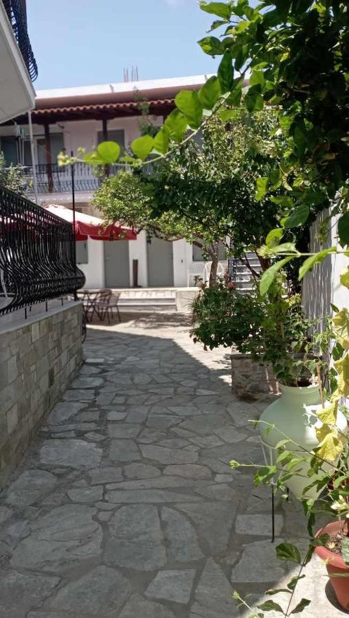 Pension Nikolas Скиатос Экстерьер фото