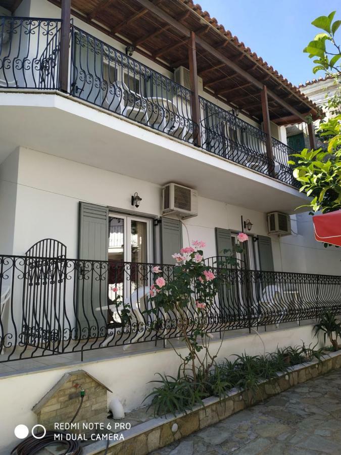 Pension Nikolas Скиатос Экстерьер фото